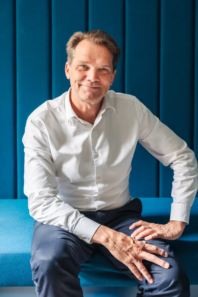Portrait d'un dirigeant de Geneo Capital en situation