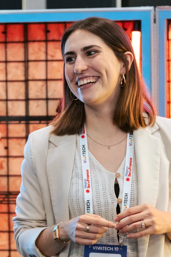 Conversation entre participants sur le salon VivaTech